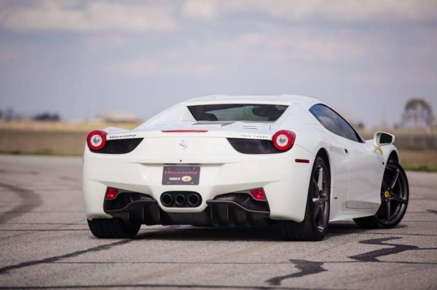  Ferrari 458 Italia HPE700 by Hennessey 2014 года  (фото 2 из 8)